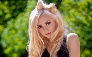 Free photo: Ultra-cute Blond -..